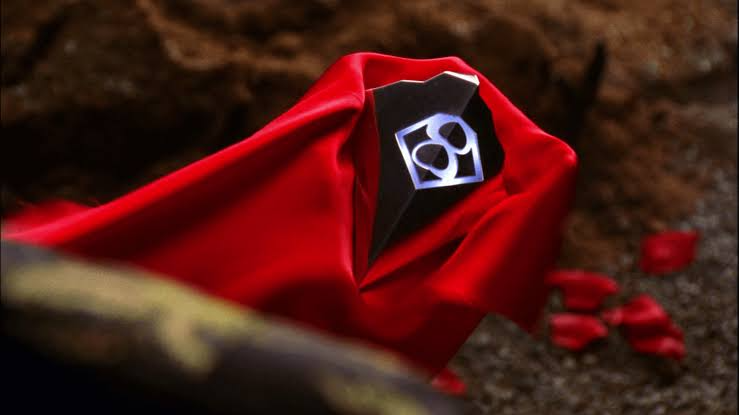 Smallville S4 E15: Sacred Smallville S4 E15: Sacred
